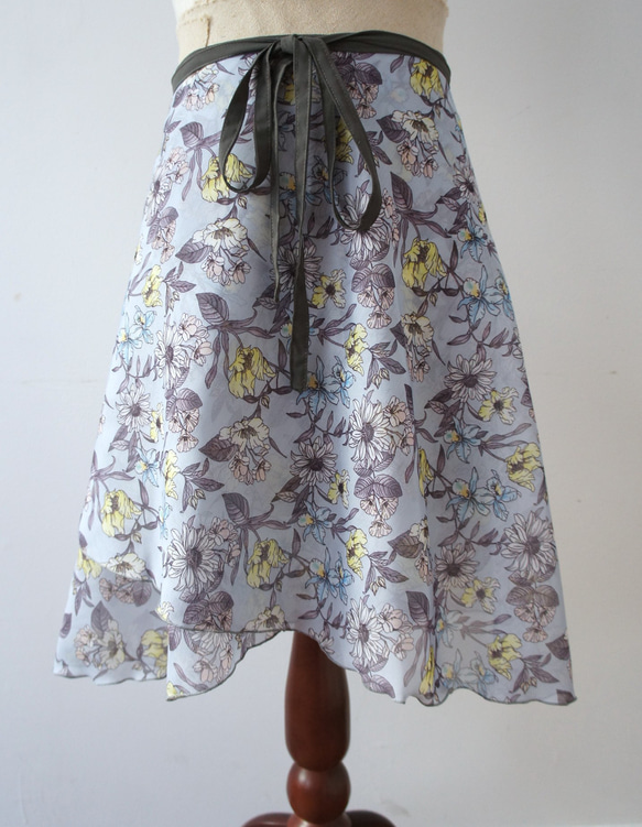 バレエ　ラップスカート[レスター・ブルー52-126] A181leicesterblue 1枚目の画像