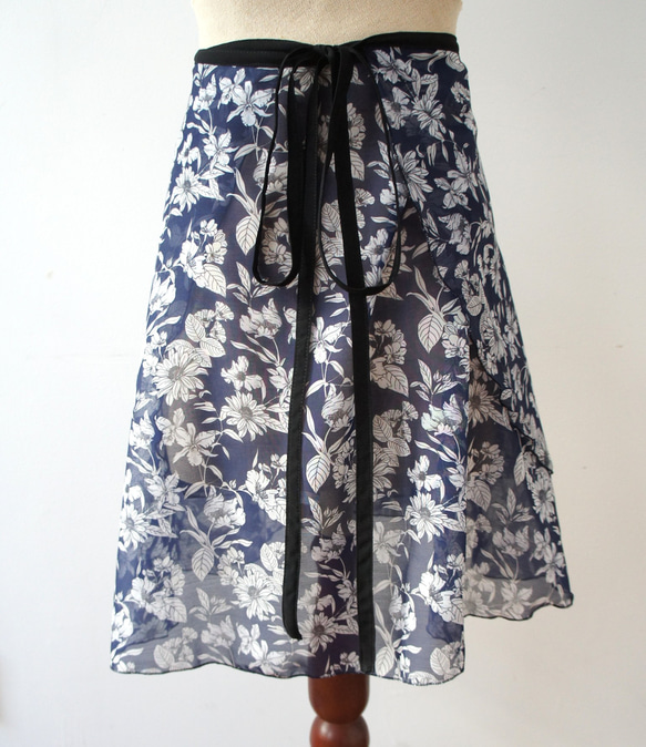 バレエ　ラップスカート[レスター・ネイビー52-126] A182leicesterNavy 4枚目の画像