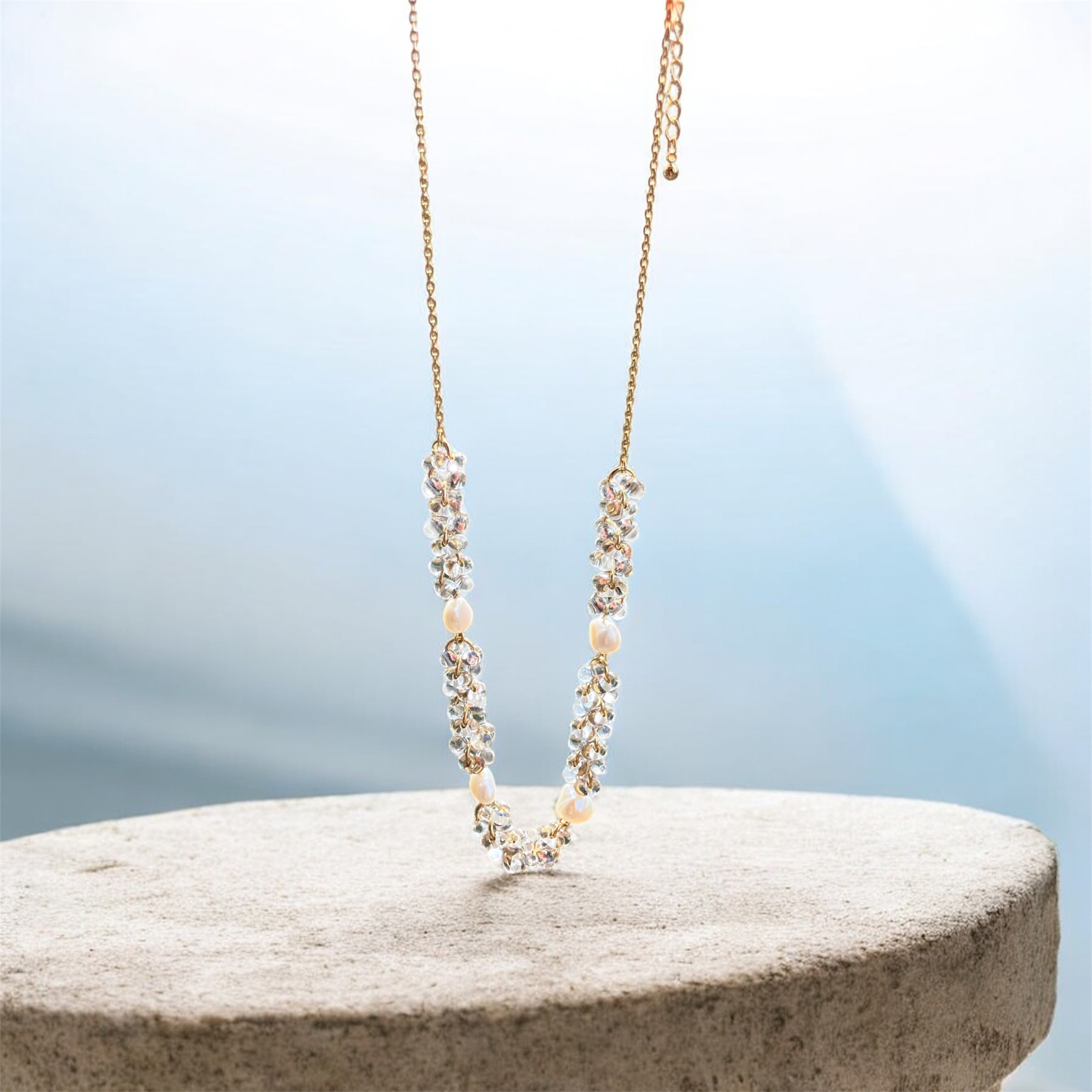 卒業式・入学式にも！淡水パールとファルファーレビーズのきらきらネックレス