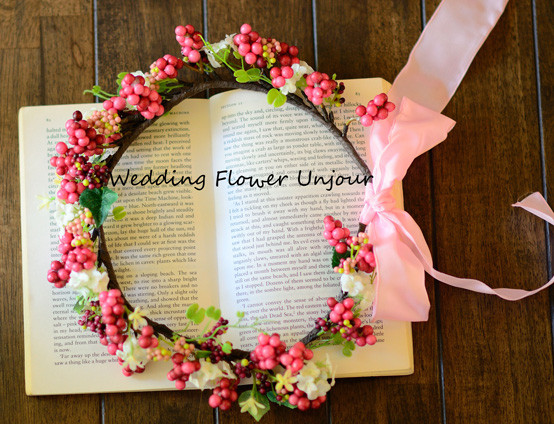 花冠　ピンクベリー　実　　スノーポール　ウェディング