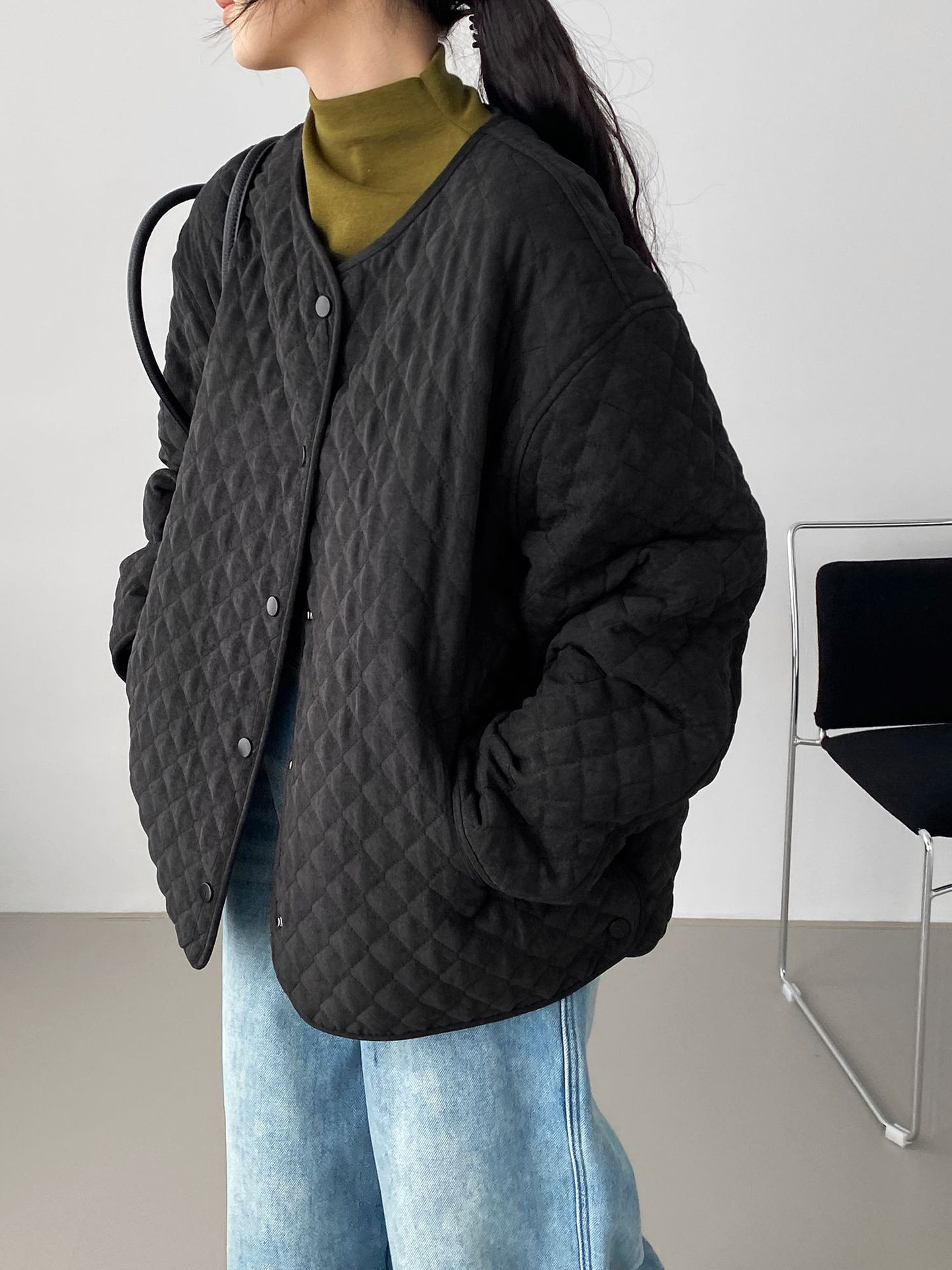 秋冬レディースクルーネック ダイヤ柄 ドローコードウエスト 中綿ジャケット【返品・交換可】品質最優先25-566