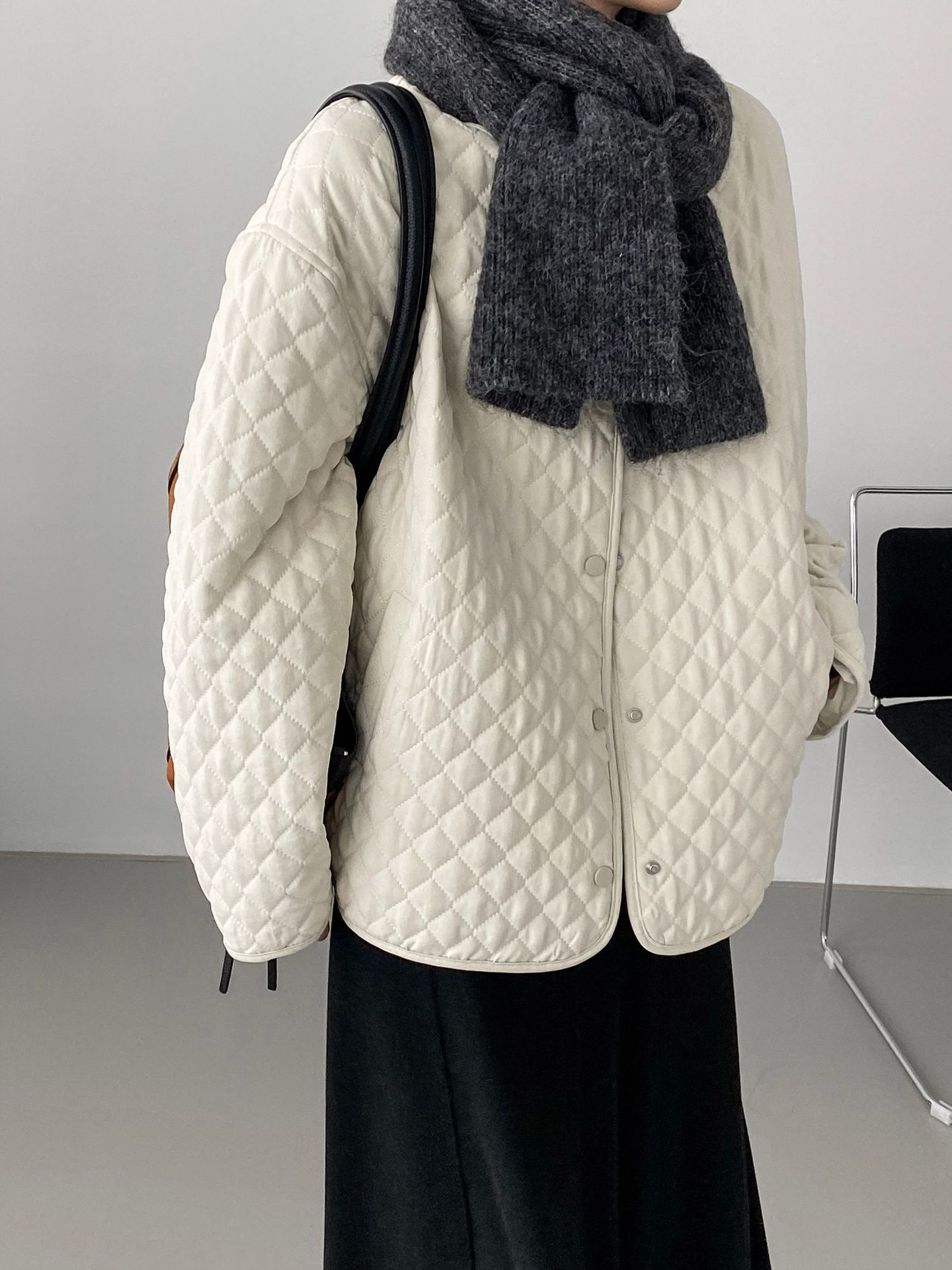 秋冬レディースクルーネック ダイヤ柄 ドローコードウエスト 中綿ジャケット【返品・交換可】品質最優先25-566