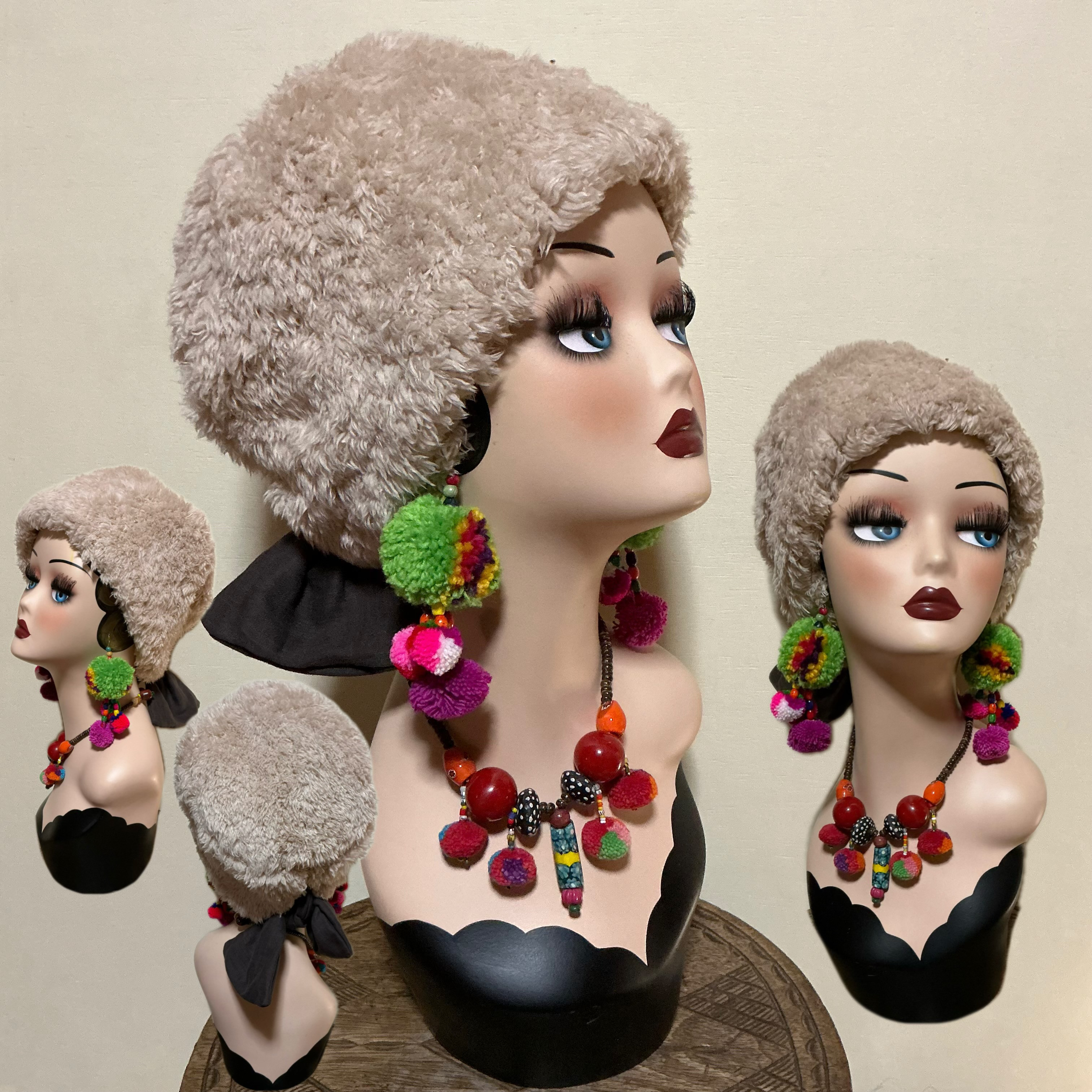 ファー帽子　プードルファー帽子　リボンつき　サイズ調整リボン