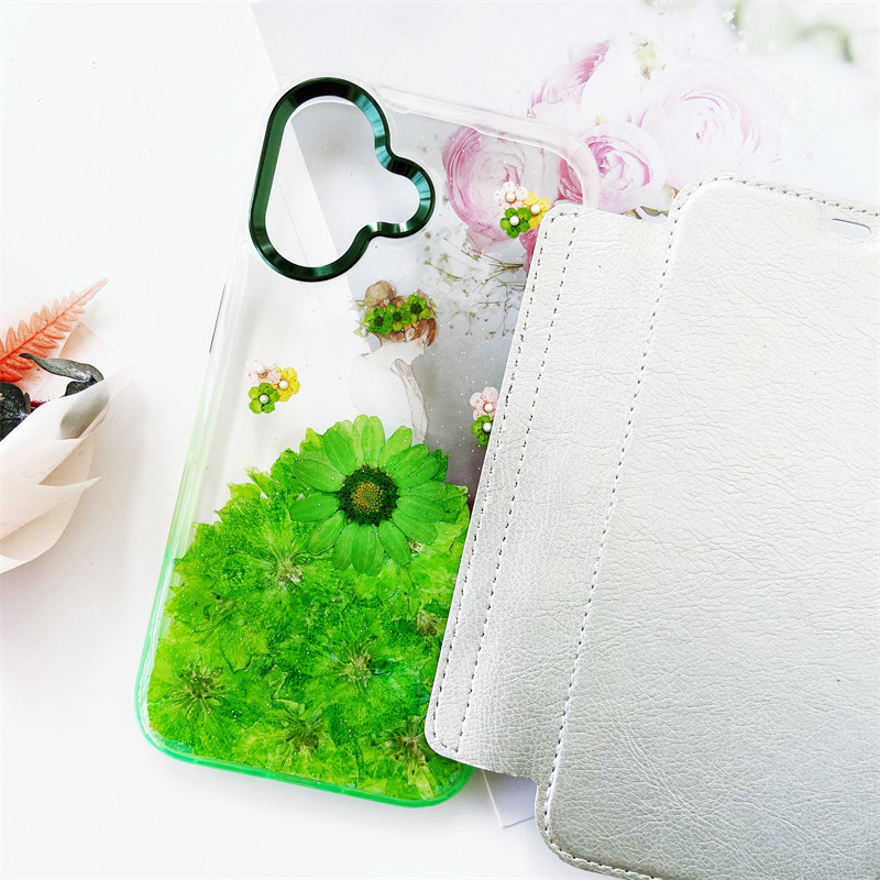 千鳥草、押し花ケース、iphoneケース、iphone17、iphone16 、iphone15、グラデーション