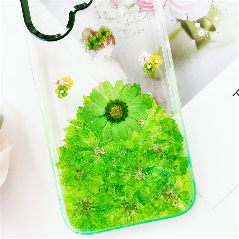 千鳥草、押し花ケース、iphoneケース、iphone17、iphone16 、iphone15、グラデーション