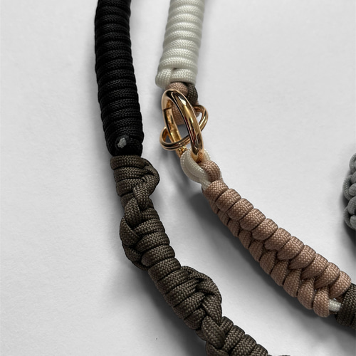 スマホショルダー/ハンドストラップ/パラコード/大人可愛い2WAYくすみ