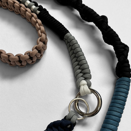 【オーダー用】ハンドストラップ　パラコード　スマホストラップ　くすみカラー スマホショルダー/ハンドストラップ/パラコード/大人可愛い2WAYくすみ