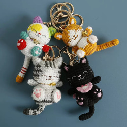 ねこあみぐるみ（キーホルダー、ミニバッグ、リボン、お花付き） 3df7d4771c5922d0597c887d62ce82