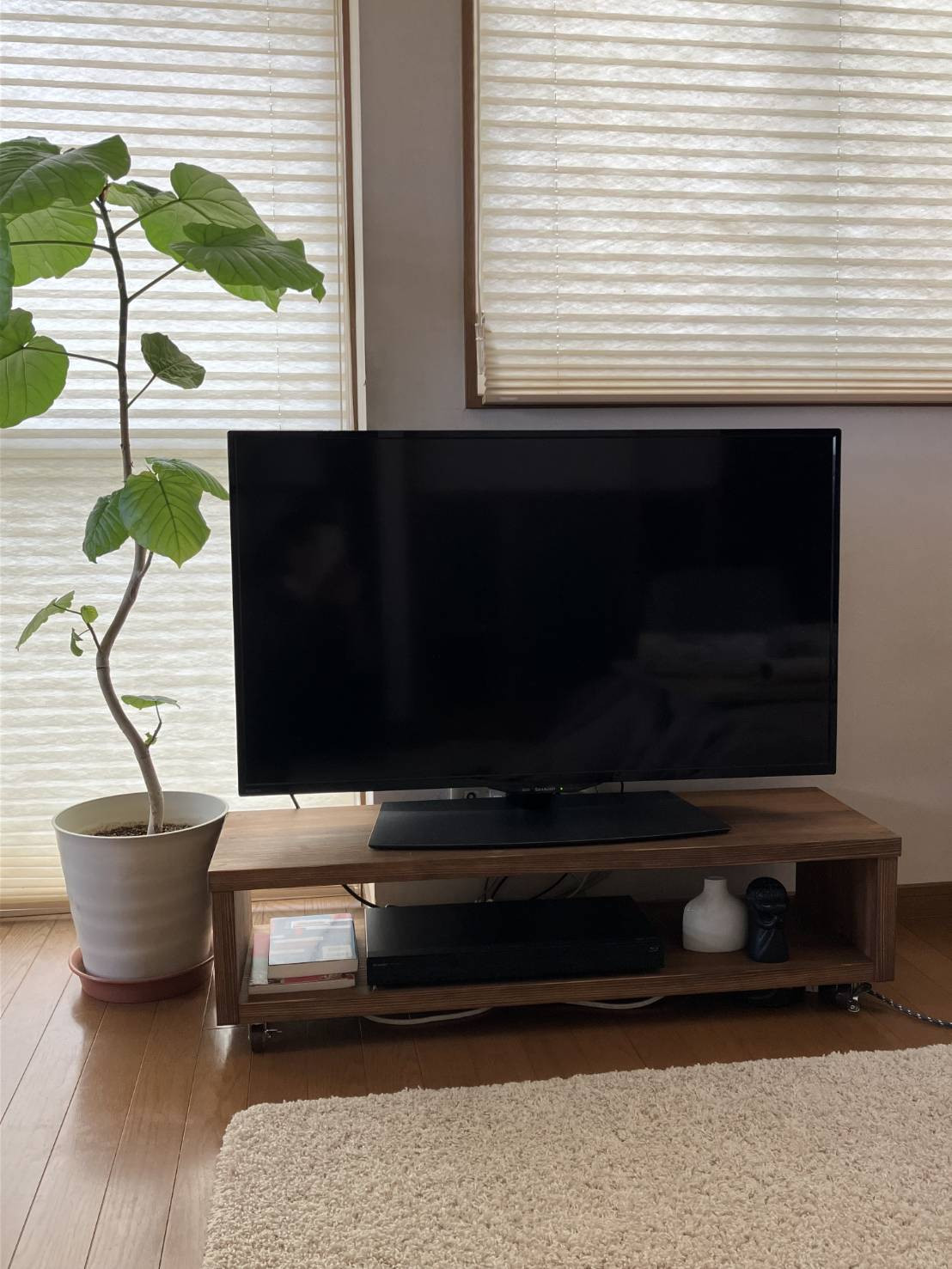 新作!!　天然木のコンパクトテレビボード　TV台