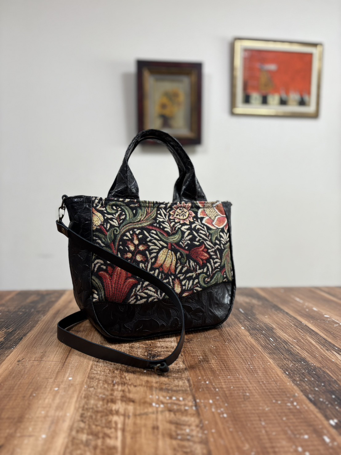 ゴブラン生地と本革のトートバッグ■クラシカルな花■