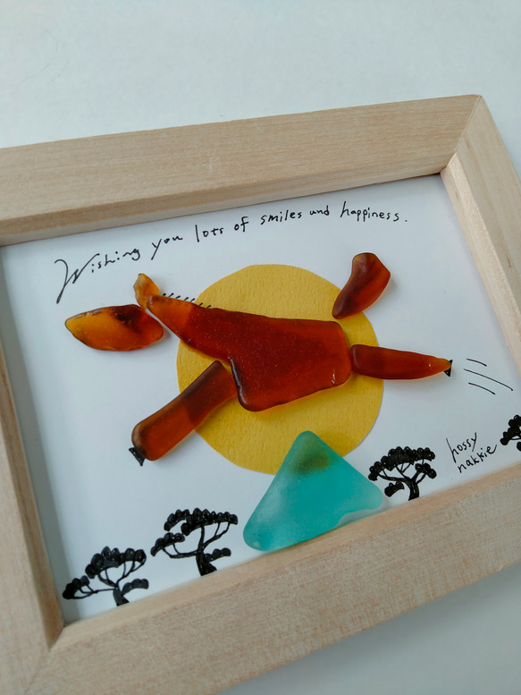 シーグラスアート　馬　午年　太陽　初日の出　正月　壁掛け　コラージュ　イラスト　アート 1枚目の画像