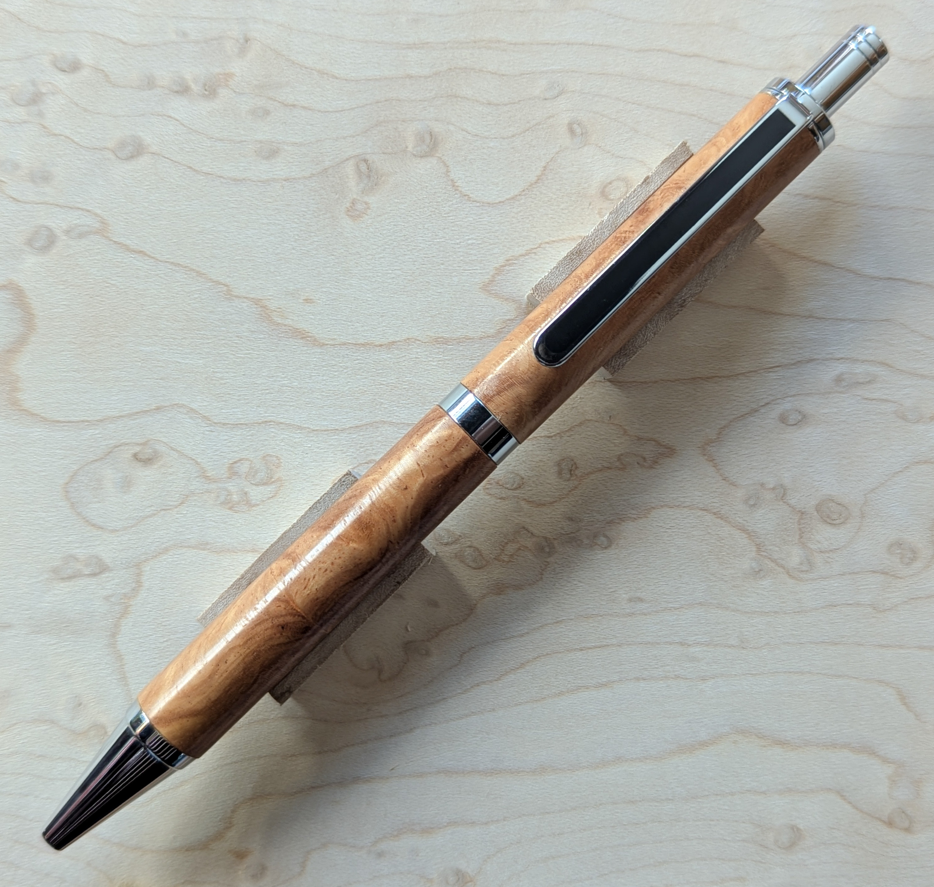 カリン 瘤杢 木軸ボールペン 銘木