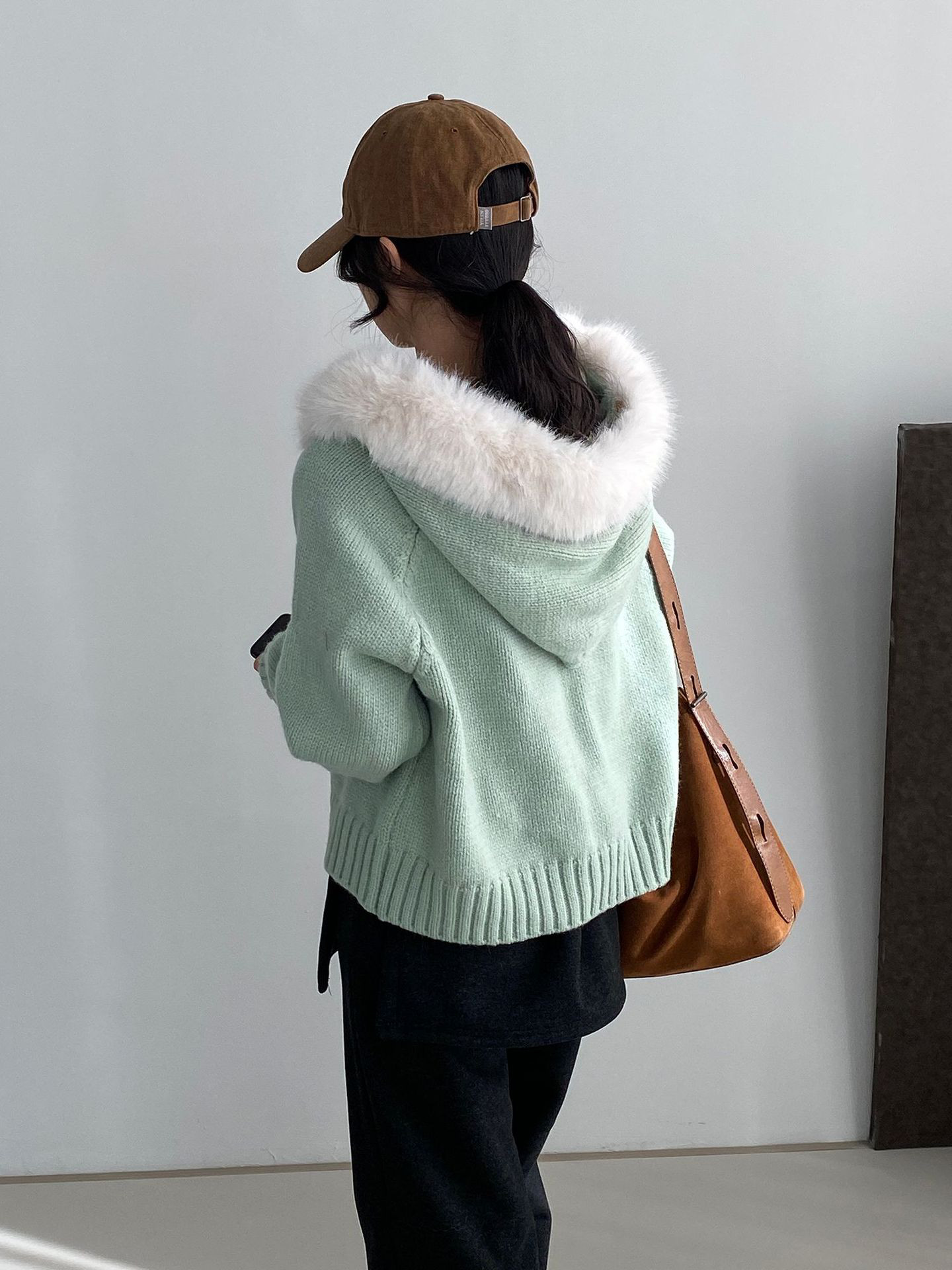 秋冬レディースくつろぎ雰囲気 エコファー襟ニット【返品・交換可】品質最優先25-567