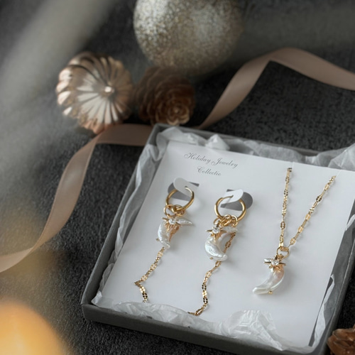 ホリデーコフレ2025】三日月パールのネックレス・耳飾りセット