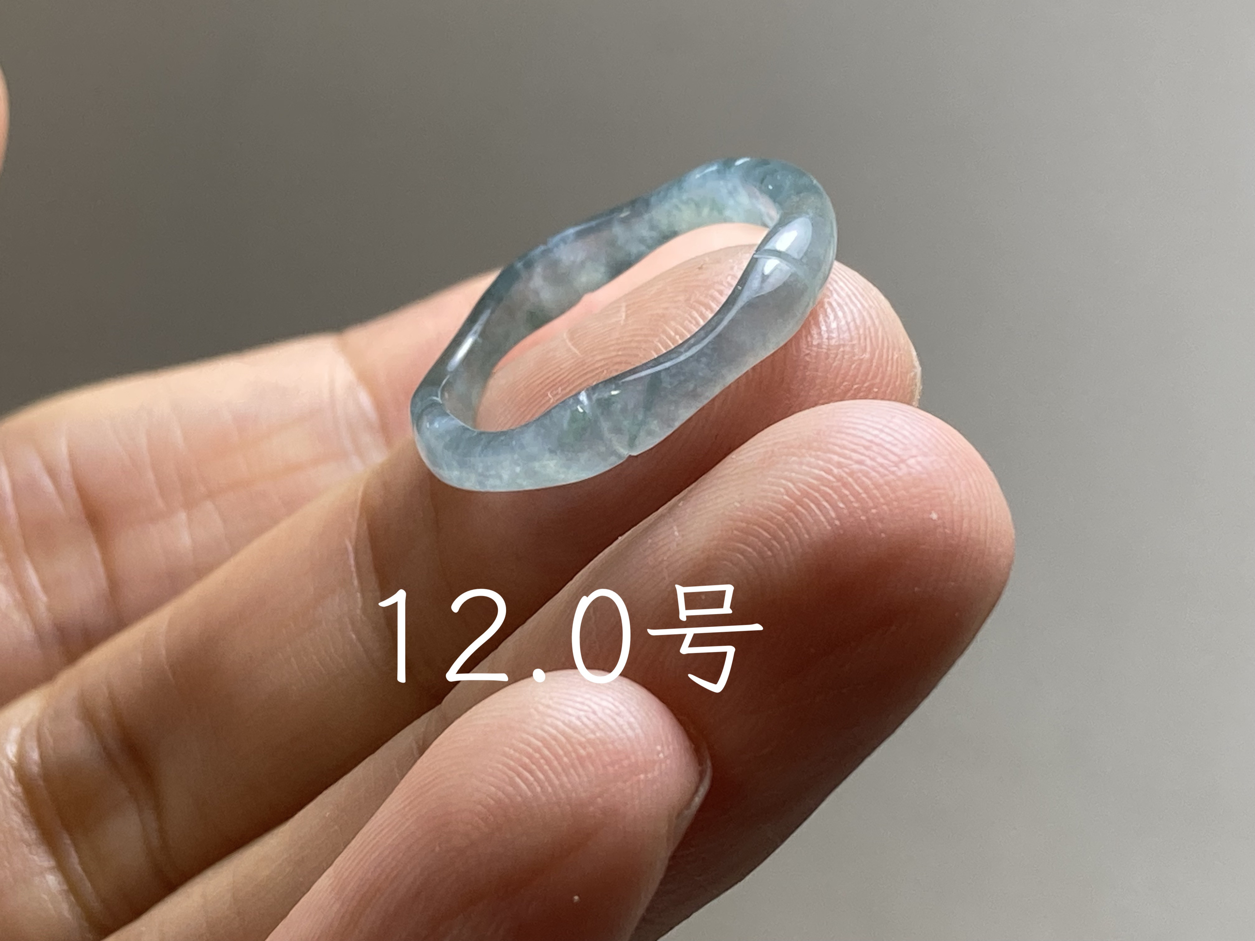 L15-75 氷種 竹節 リング 薄青緑色 12.0号 グアテマラ産 A貨 本翡翠 くりぬき