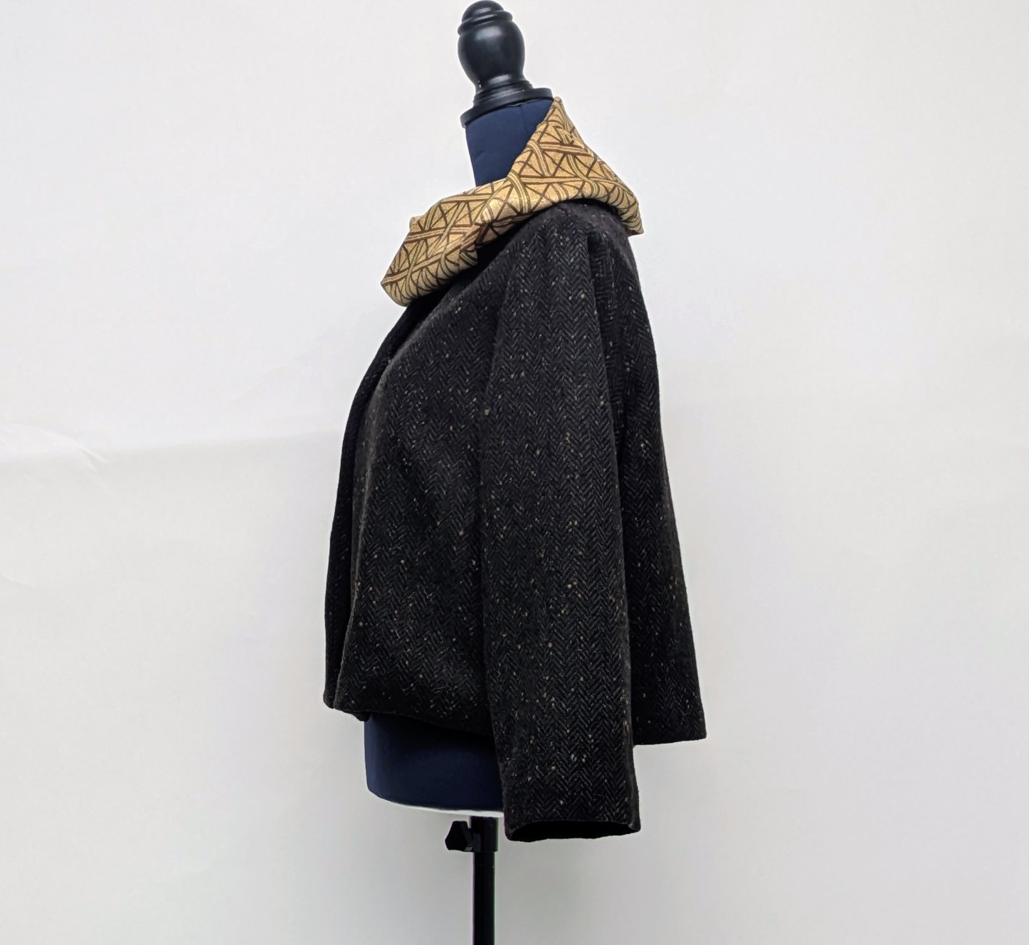 【sale】着物リメイク ショートジャケット ウールの洋服生地×小紋 スヌード付き