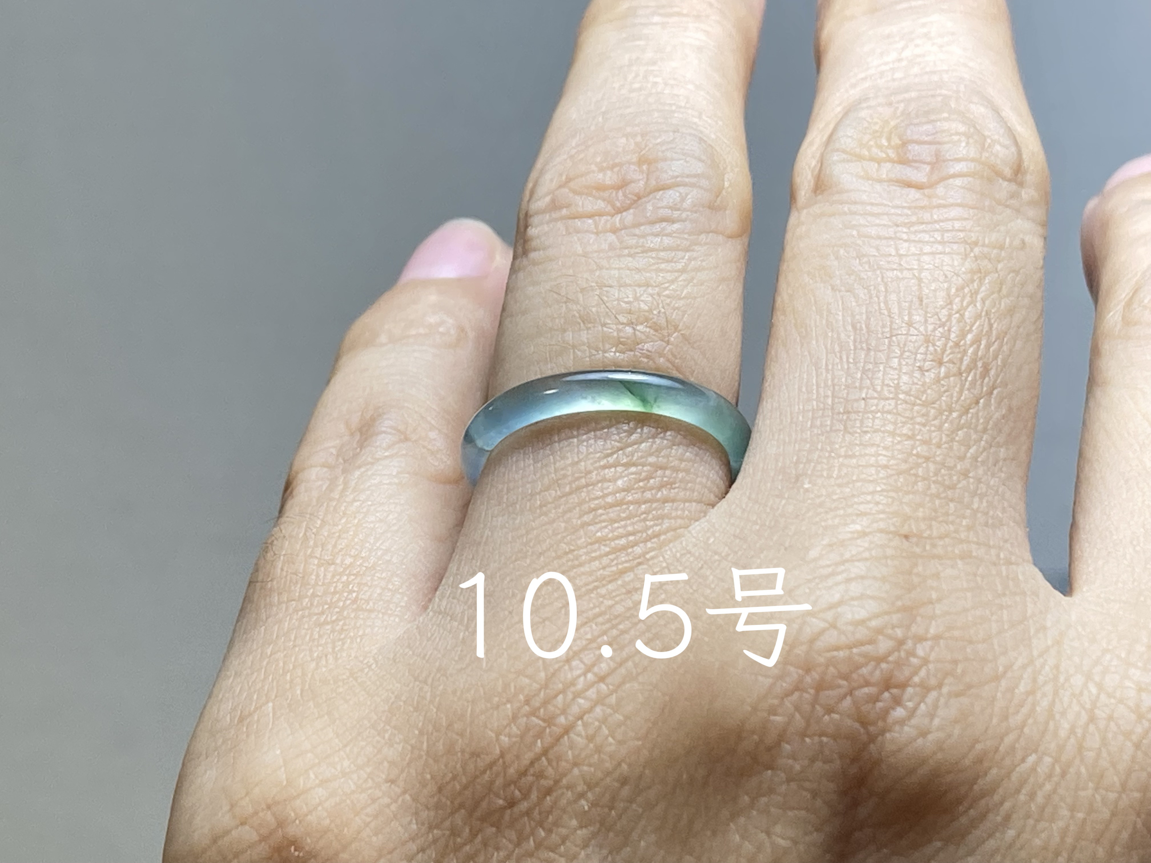 L15-89 高氷種 薄水緑 10.5号 グアテマラ産 A貨 本翡翠 くりぬき リング