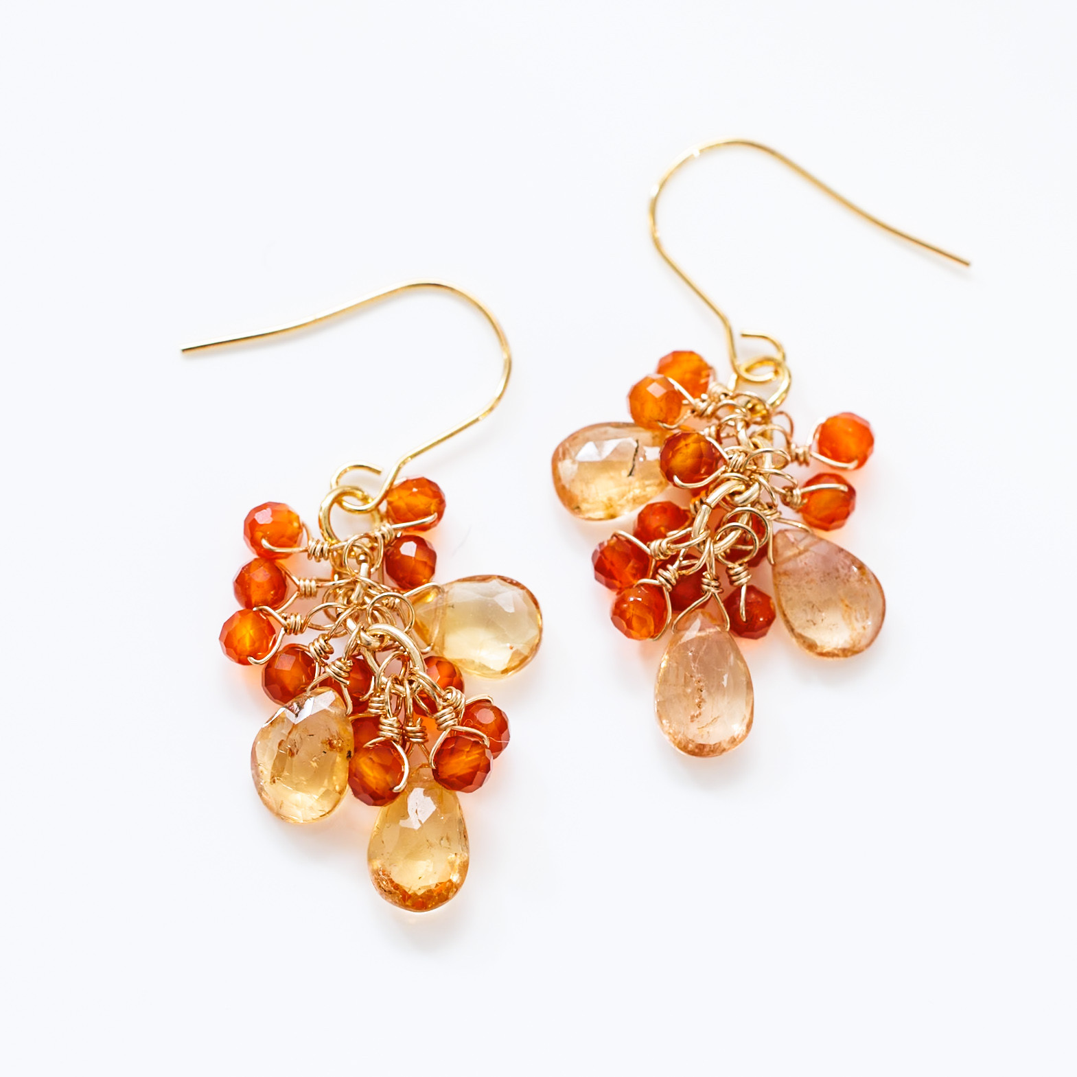 インペリアルトパーズとカーネリアンの軽やかオレンジピアス