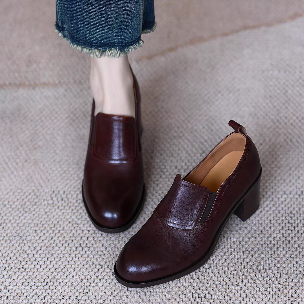 牛革で作られた気品漂う大人のドレスシューズ。ローファー カジュアル ビジネスシューズ ドレスシューズ 本革 プレゼント