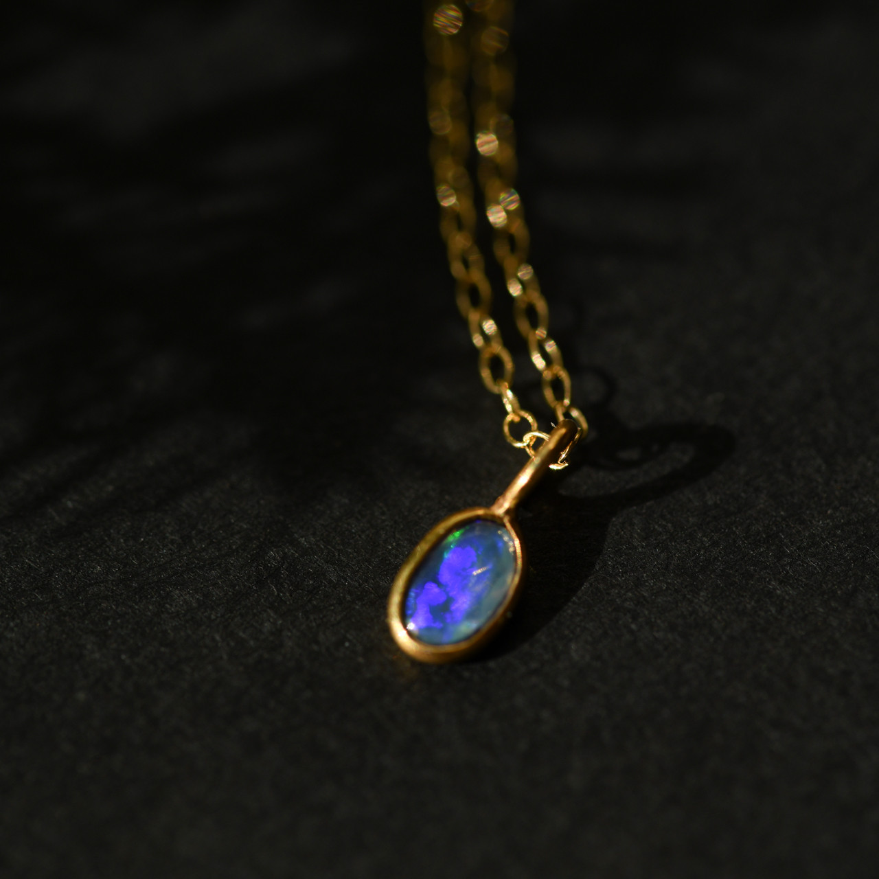 高品質オパールの天然石14kgfネックレス アクセサリー [No.255]