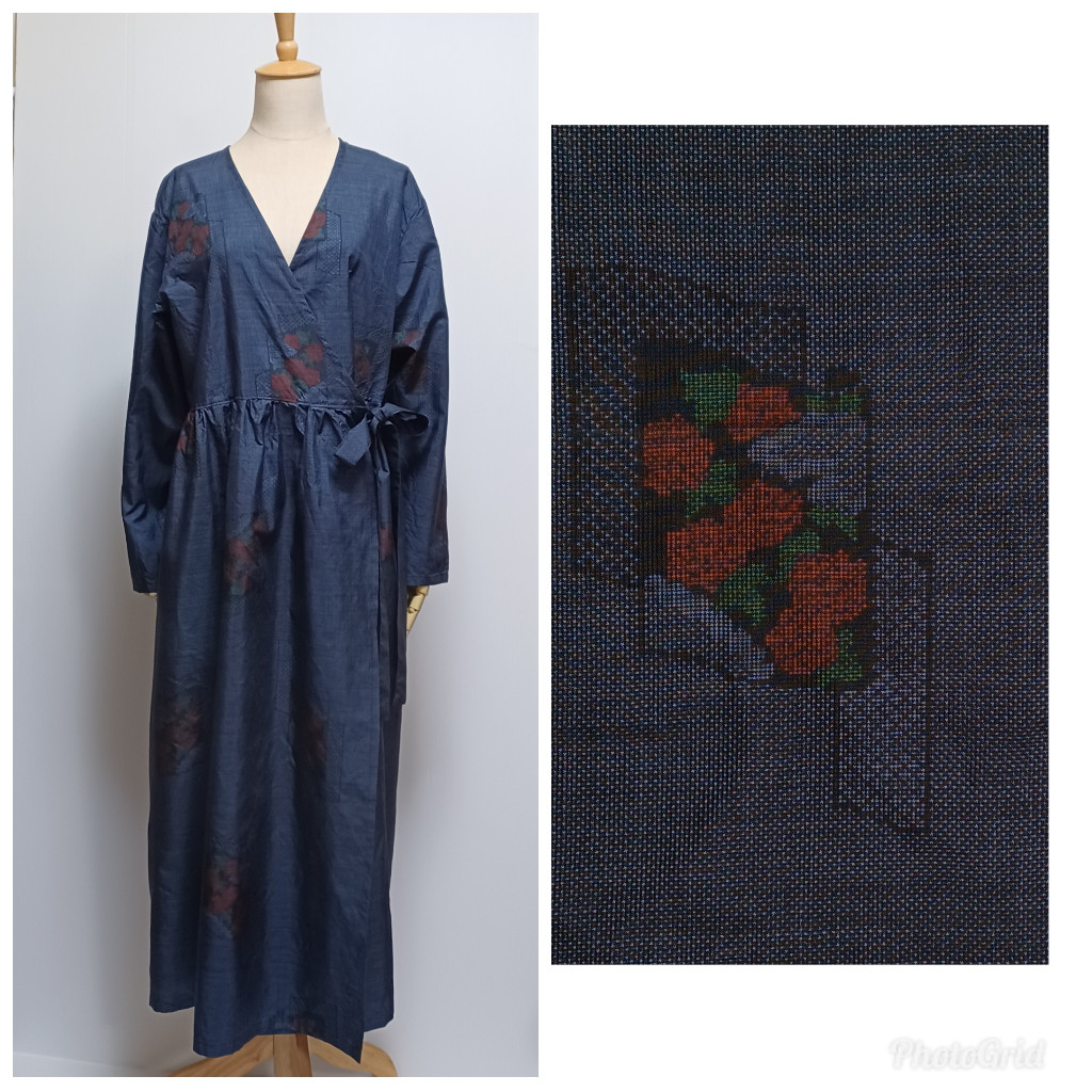 着物リメイク　大島　M　濃紺色地×花柄　カシュクールワンピース