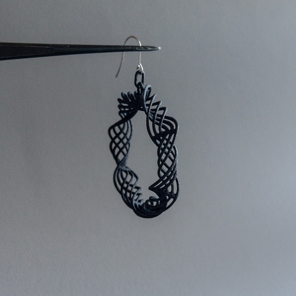 クランツ　ピアス・イヤリング　黒 4枚目の画像