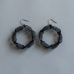 クランツ　ピアス・イヤリング　黒 1枚目の画像