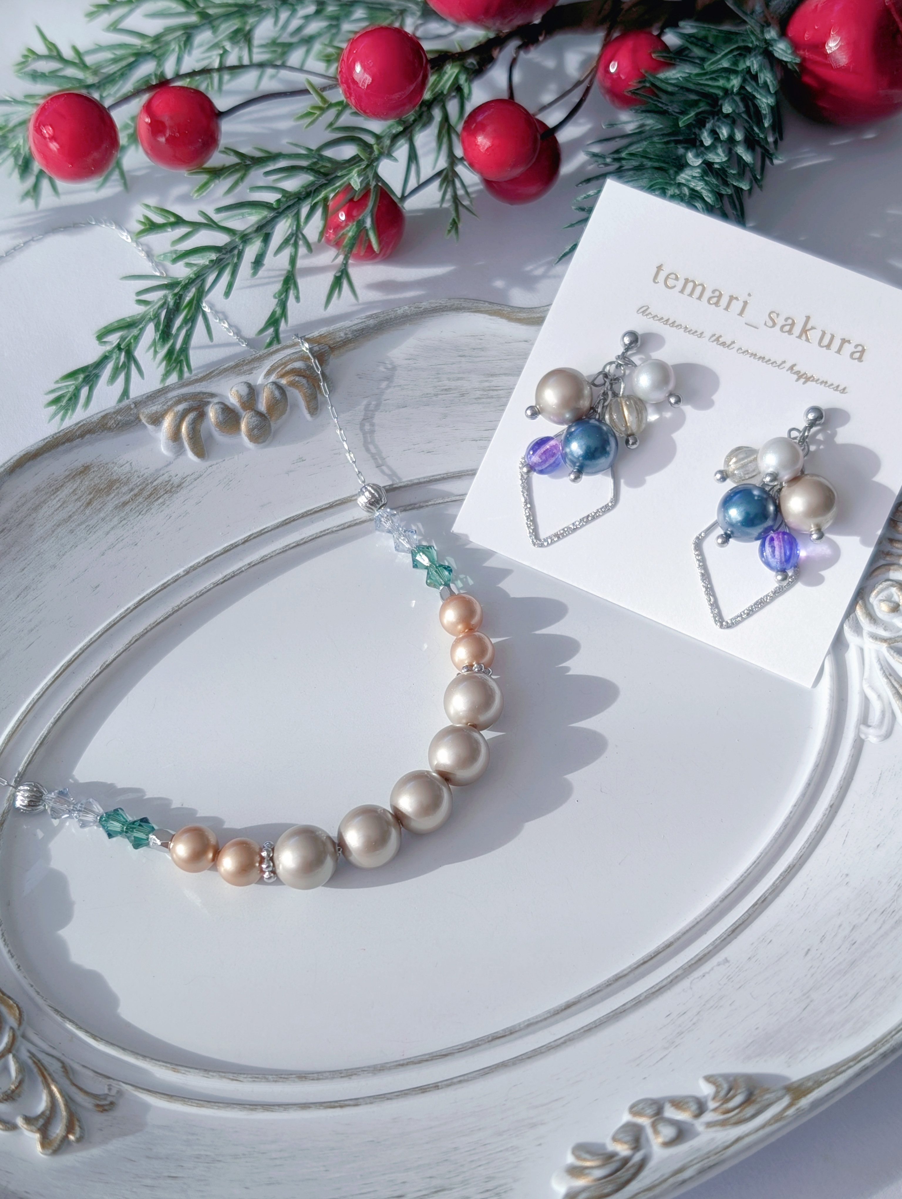10%セット割【大人のクリスマスカラー】パール×クリスタルガラス ネックレス＆イヤリングセット 金属アレルギー対応