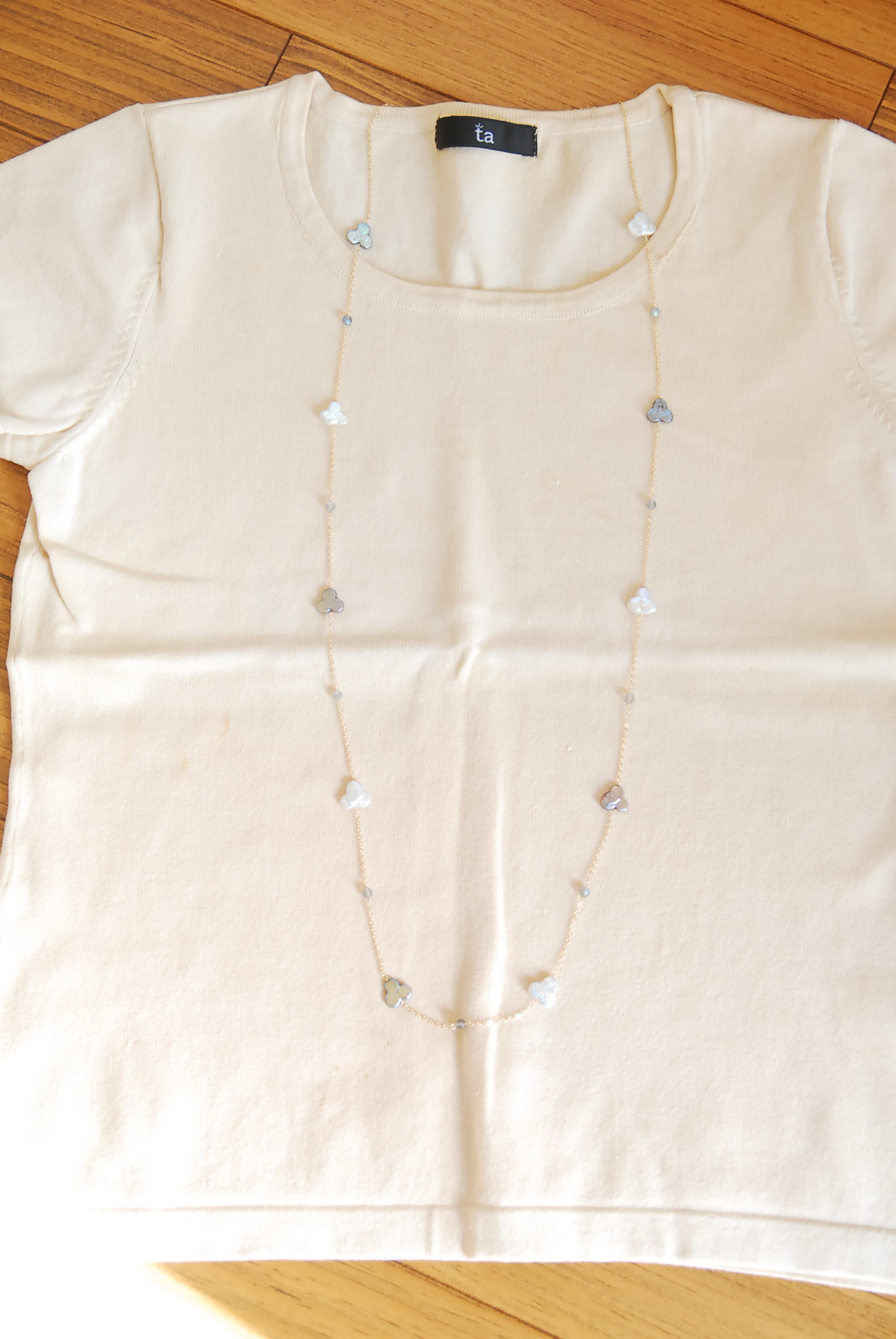 ２種のミツバパールとラブラドライトのネックレス　１４kgf