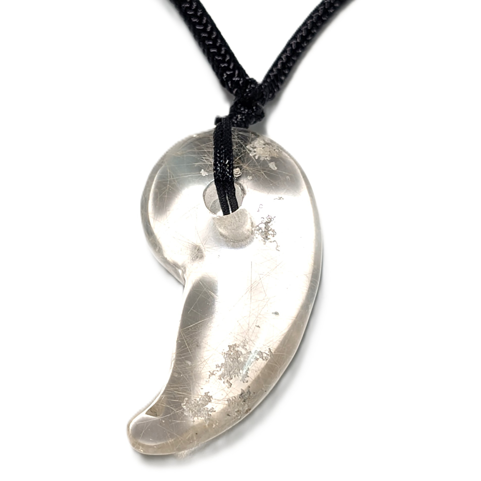 【金線入り水晶】ゴールドルチル 勾玉 ネックレス 紐付き 透明感◎ お守り 天然石 プレゼント ギフト 贈り物