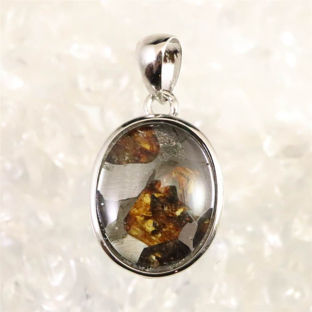 ロシア産　パラサイト隕石　13.5mmオーバル　ペンダント 1.90g #82432