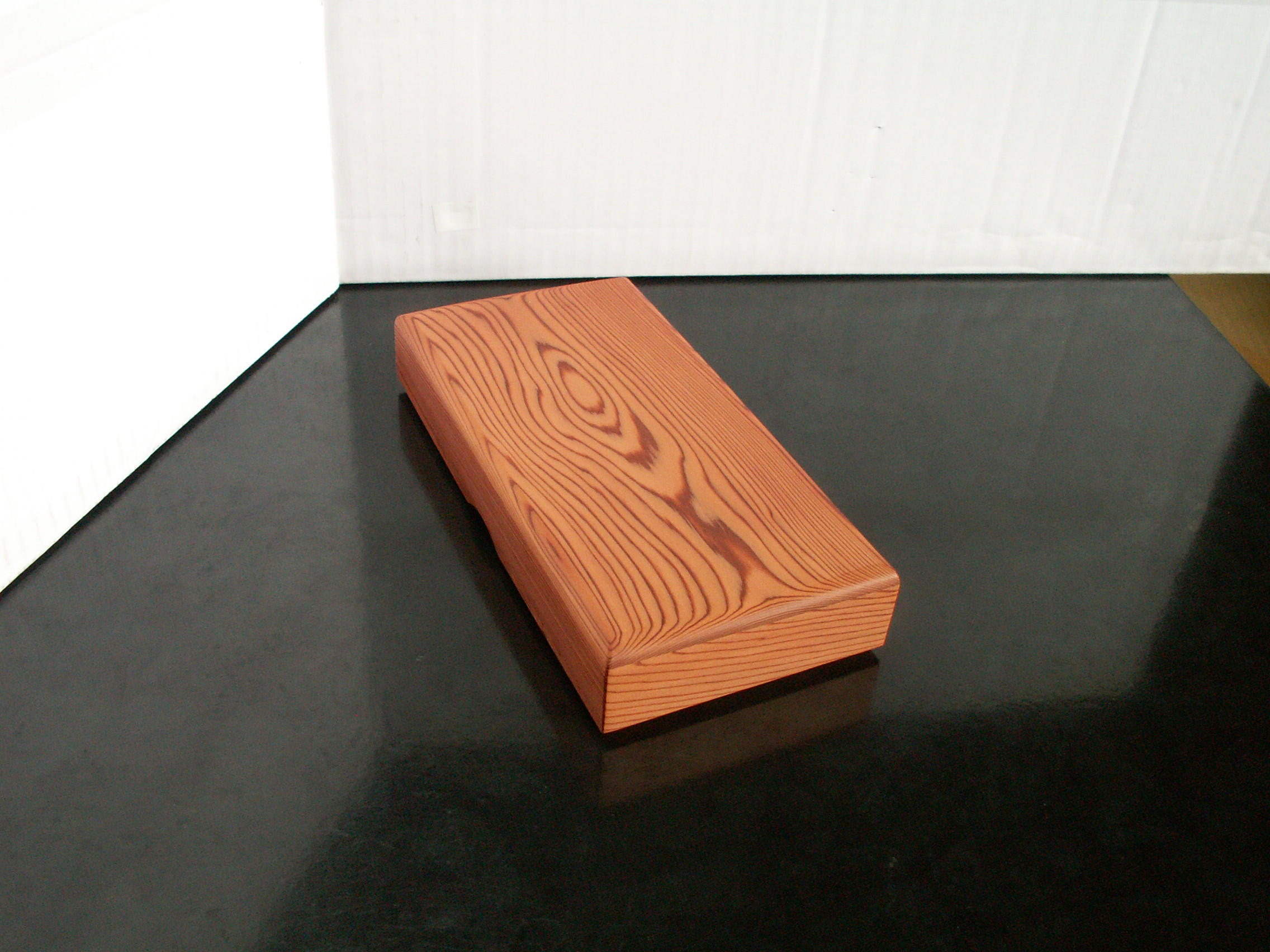 ●New屋久杉　無垢　大きな筆箱　ペンケース　宝くじ箱　小物入れ　木製　K473