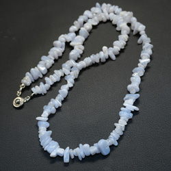 天然石♡レア♡桜舞散るレッドスノーフレークオブシディアンのピアス