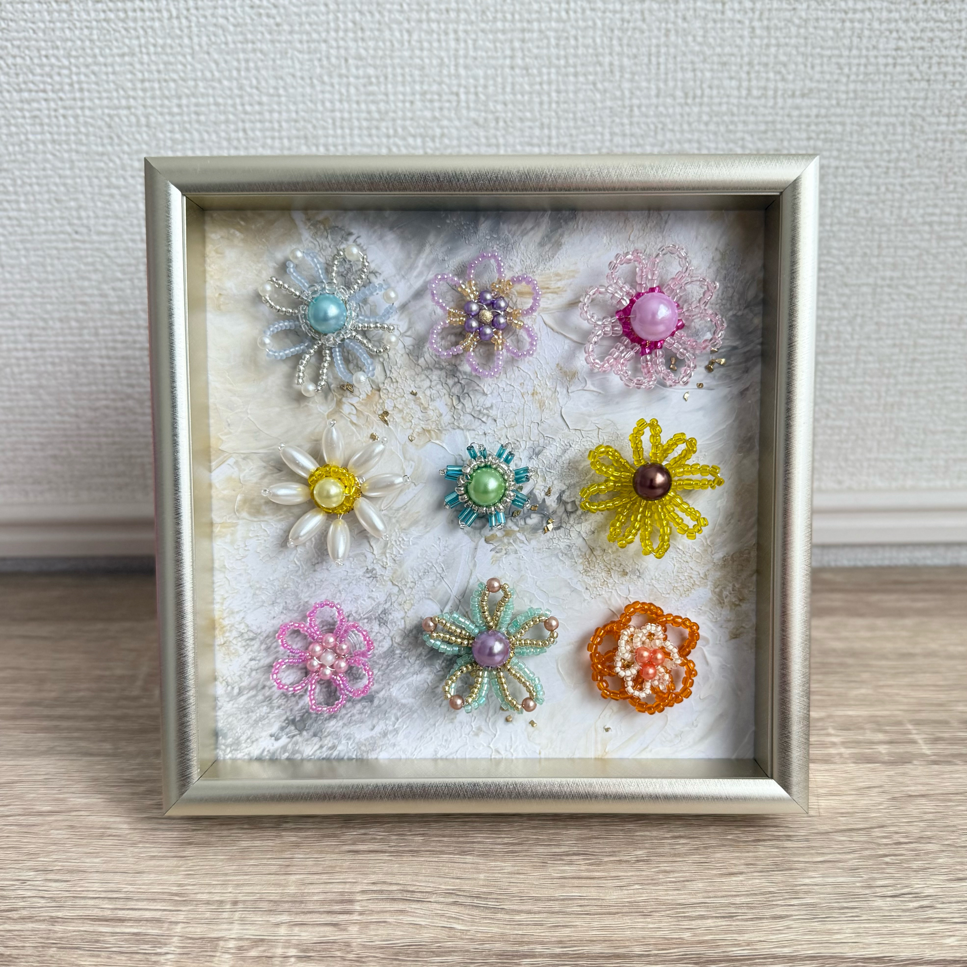 ビーズフラワー　フラワーフレーム（カラフル） 5,005円
