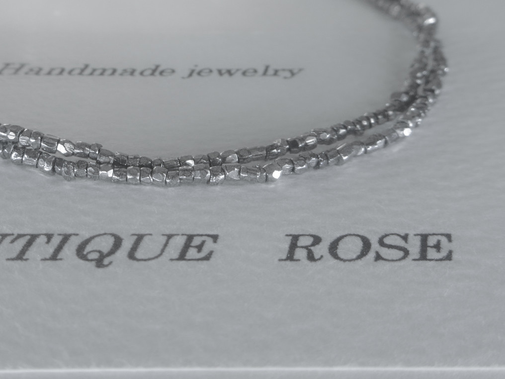 アンティークNo. 15★ フランス製 アンティークビーズ　ネックレス