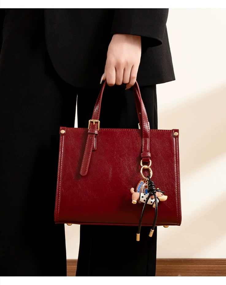 斜め掛けバッグ クーリエバッグ 肩掛 けカジュアル レディース パッチワーク ファー ボア 通勤 ミニトート キャメル