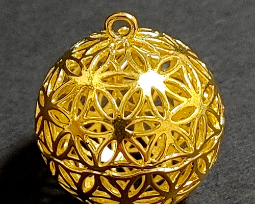 フラワーオブライフ チャーム ゴールド 金色 キーホルダー
