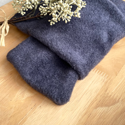 【新色】「シンプルが良い。」大人の上質&暖かフリース コンパクトマフラー(NAVY) 4枚目の画像