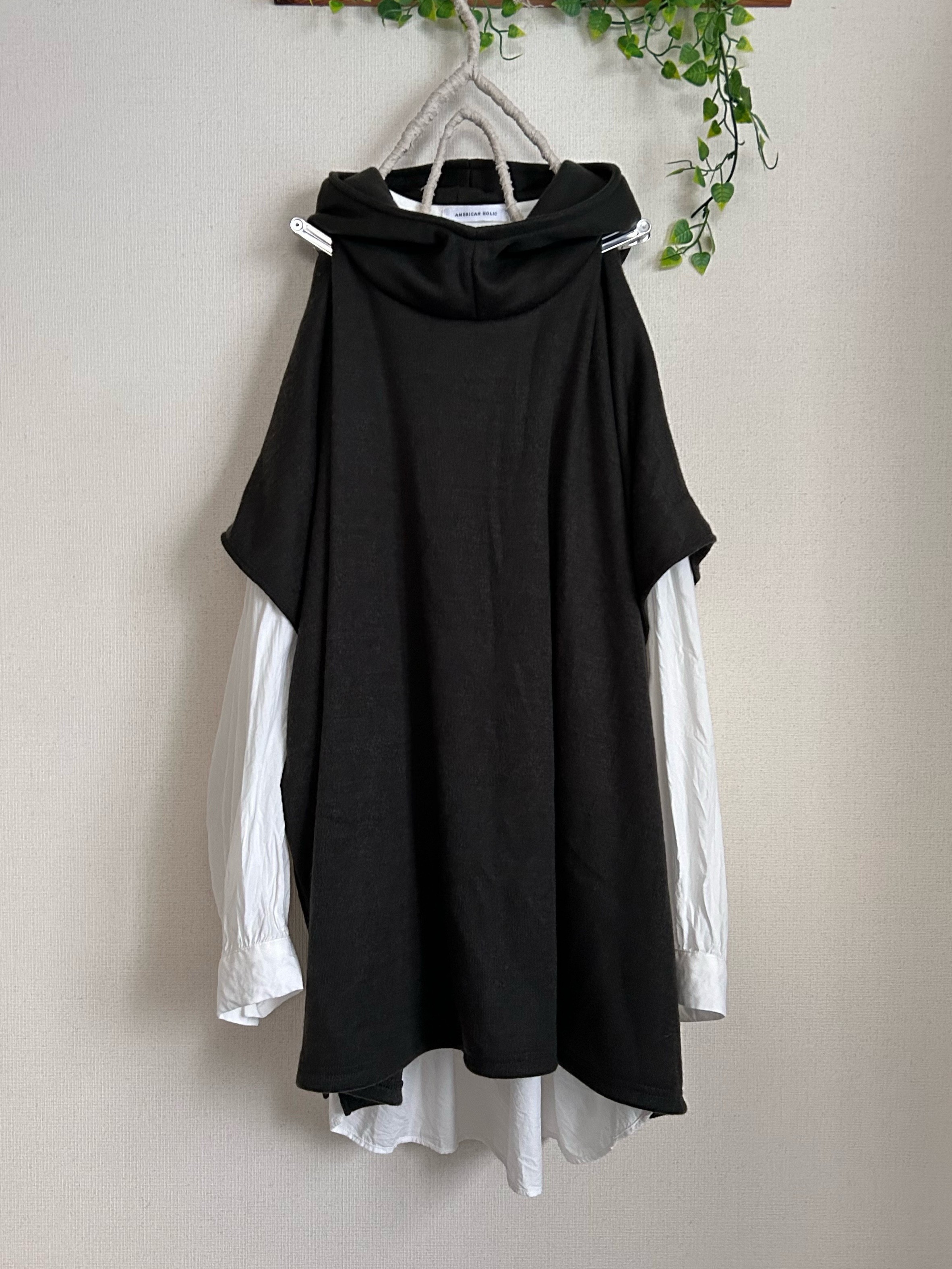 春秋冬ふわふわふわチャコールグレーニットフード付きポンチョ