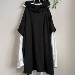 春秋冬やわらか黒ニットフード付きポンチョ その他トップス Kym