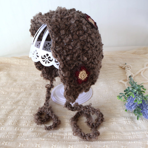 モコモコお花のボンネット」(〜1歳頃)【手編みのベビーボンネット