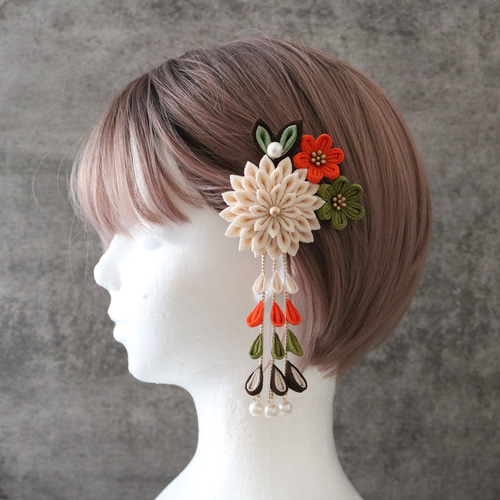 アイボリー】つまみ細工のクリップ付きかんざし＊七五三や卒業式の髪