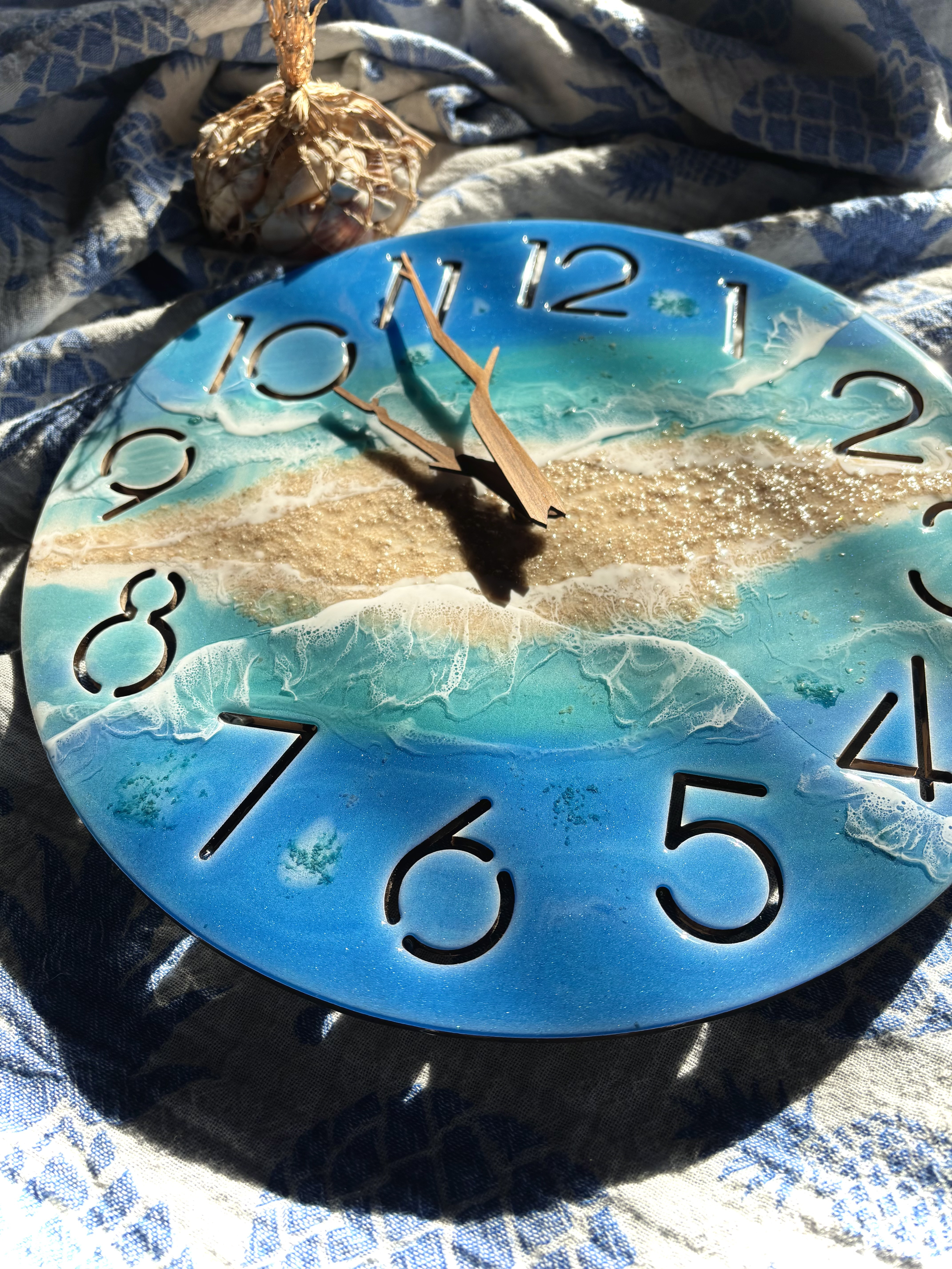 海の時計幻の島ver. 44 海 プレゼント 新築祝い ハワイ 沖縄 時計 ご褒美 ブルー レジン サーフ キラキラ