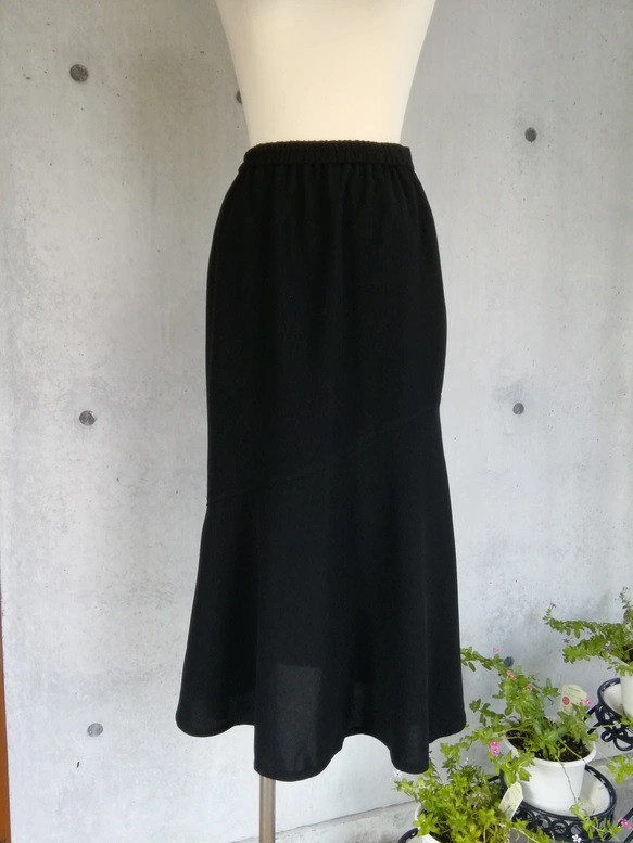 喪服  7L～10L ドルマンレースブラウスとマーメイドスカートのフォーマルスーツ 137700-3