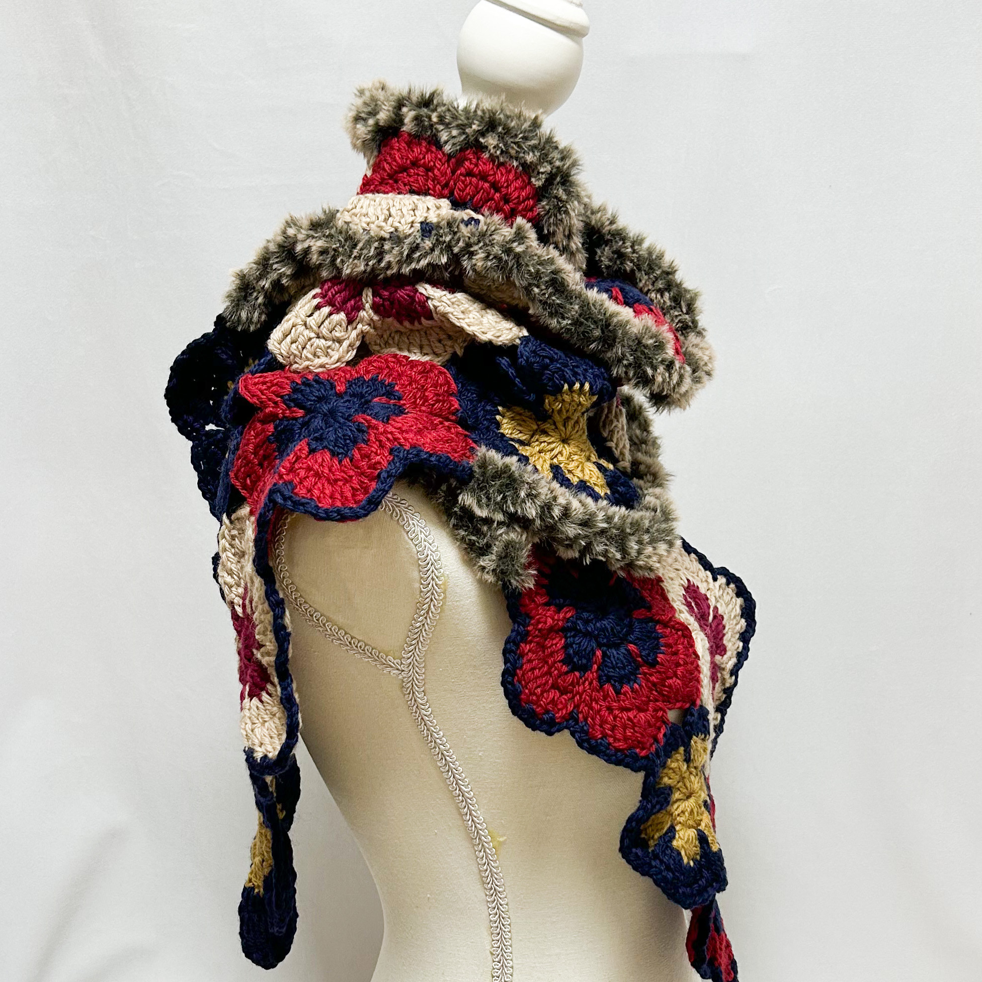 Bloom Knit 大輪フラワーモチーフマフラー［Retro Rouge／レトロルージュ］手編み　マフラー　一点物｜詳細画像