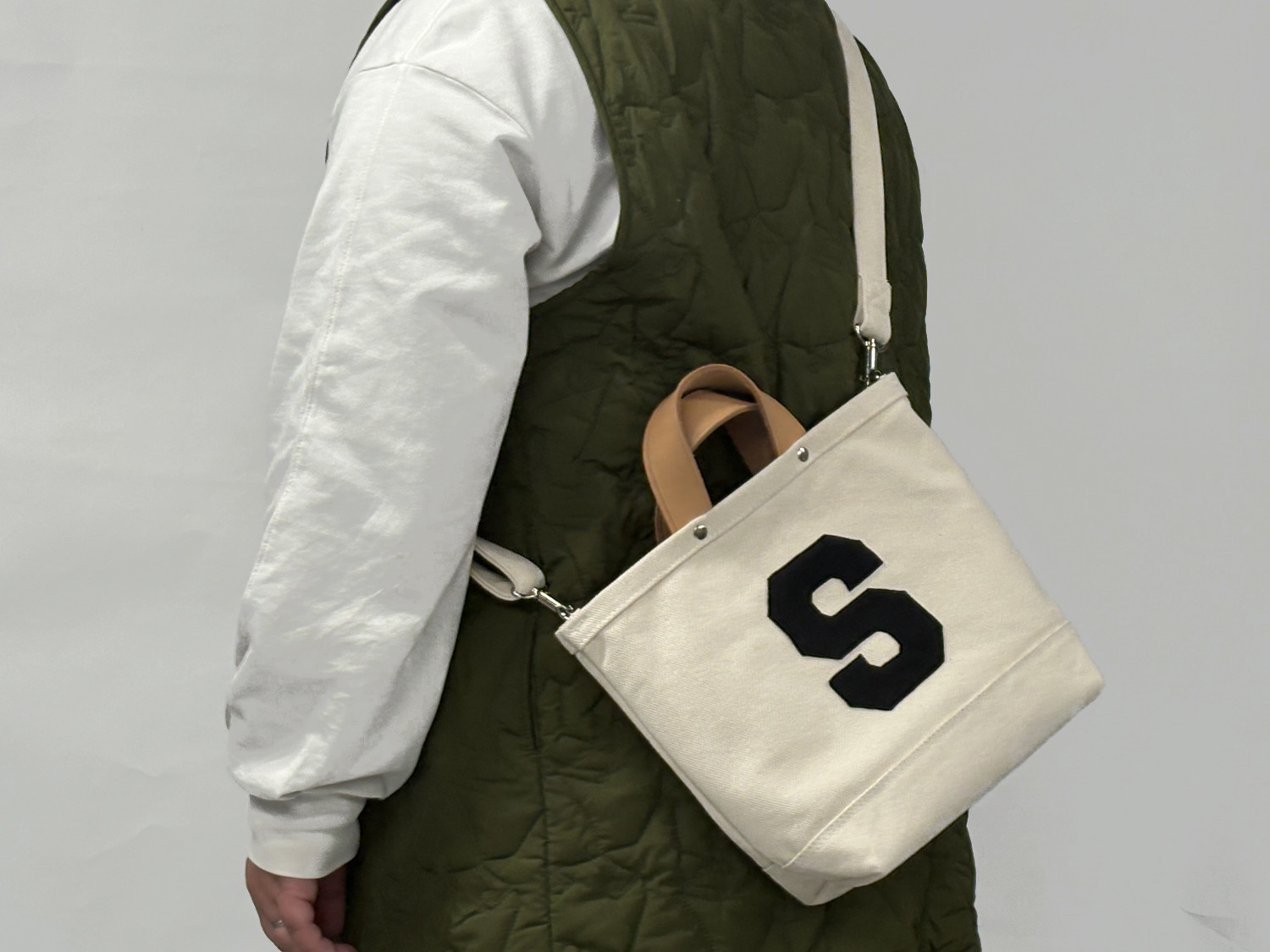 BIG”LOGO”TOTE（S)