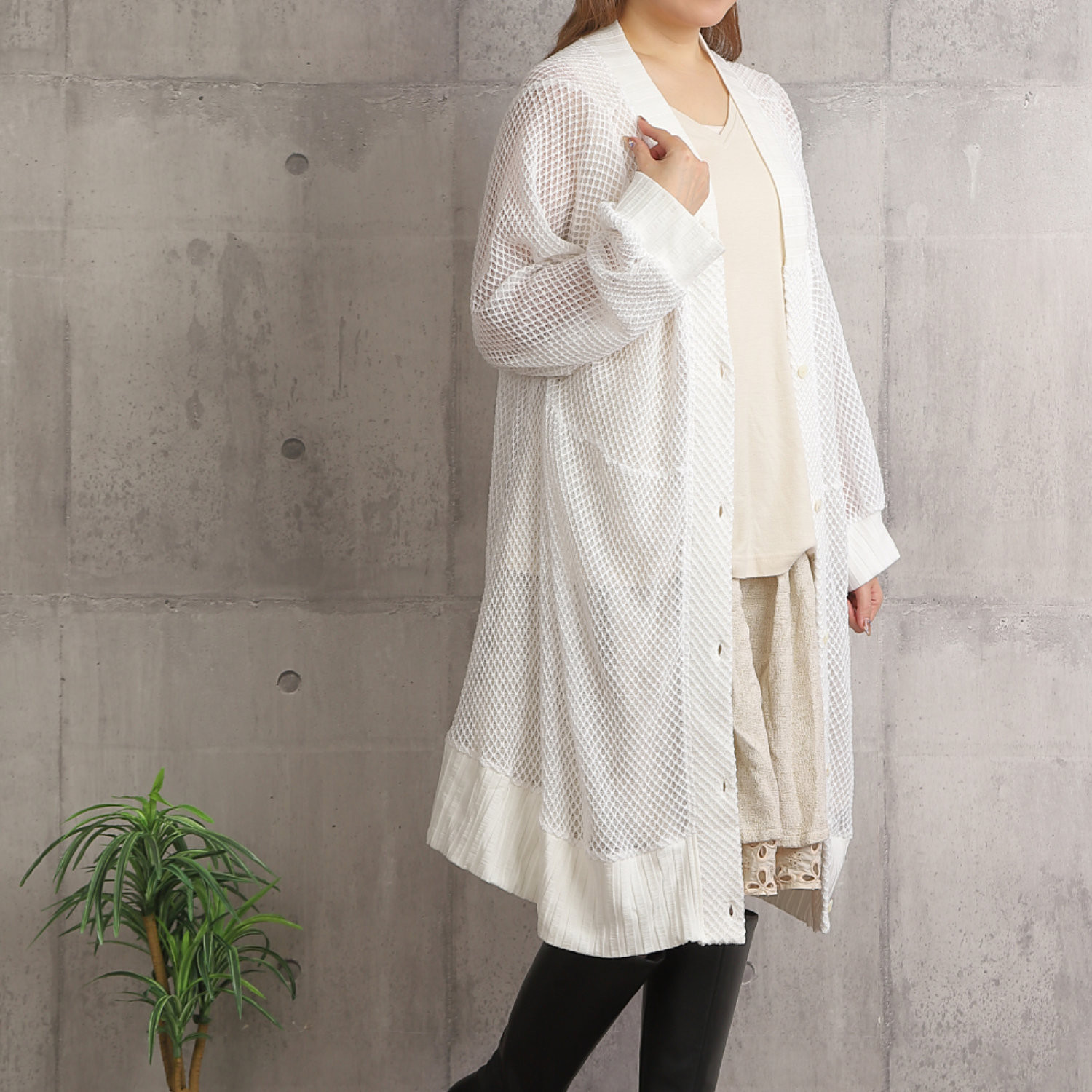 レースロングカーディガン(高瀬貝)　A98 オフホワイト 送料無料　簡易ラッピングでお届け