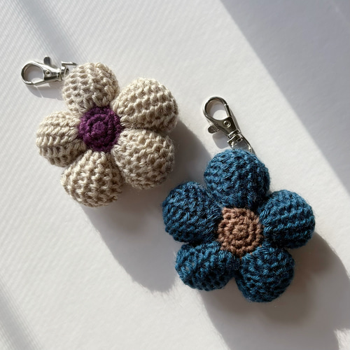 ぷっくり お花キーホルダー 編み物 キーホルダー ソレイユ 通販