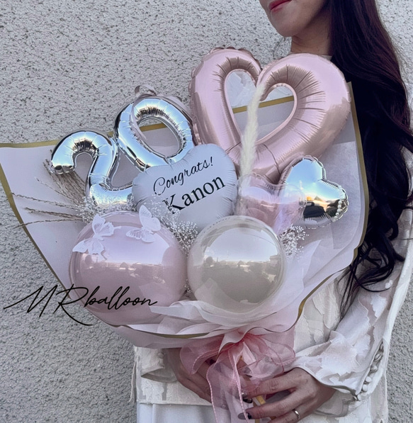 【選べる数字/JK/JC/JSへ変更も可】成人式、誕生日、周年祝、卒業祝❤︎くすみピンク系　数字入りバルーン入りブーケ　 6枚目の画像