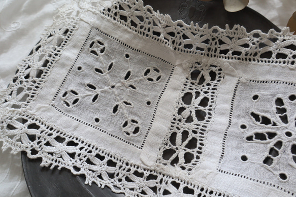 soldフランス 29×16㎝ アンティークレースドイリー B973 8枚目の画像